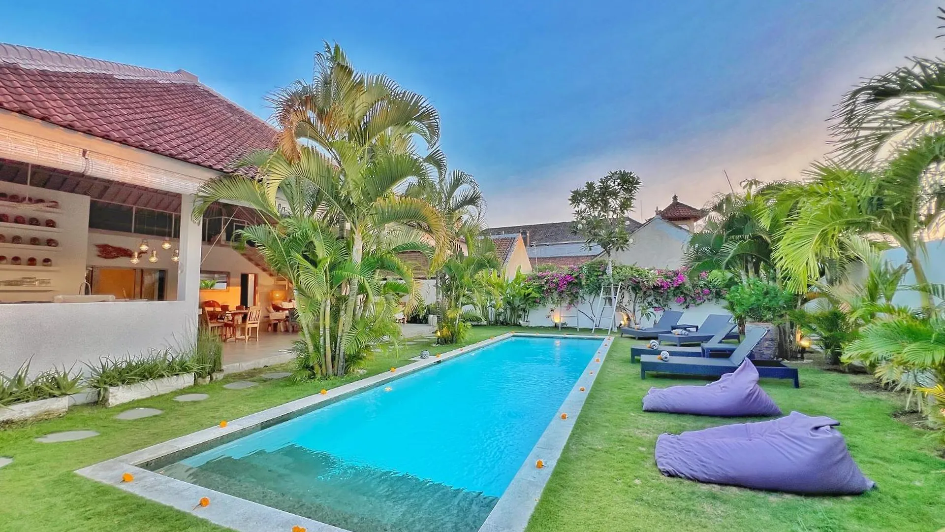 Villa Rocher - Modern 3 Bedroom Villa Batu Belig 3 Min Beach Seminyak   Seminyak (Bali)