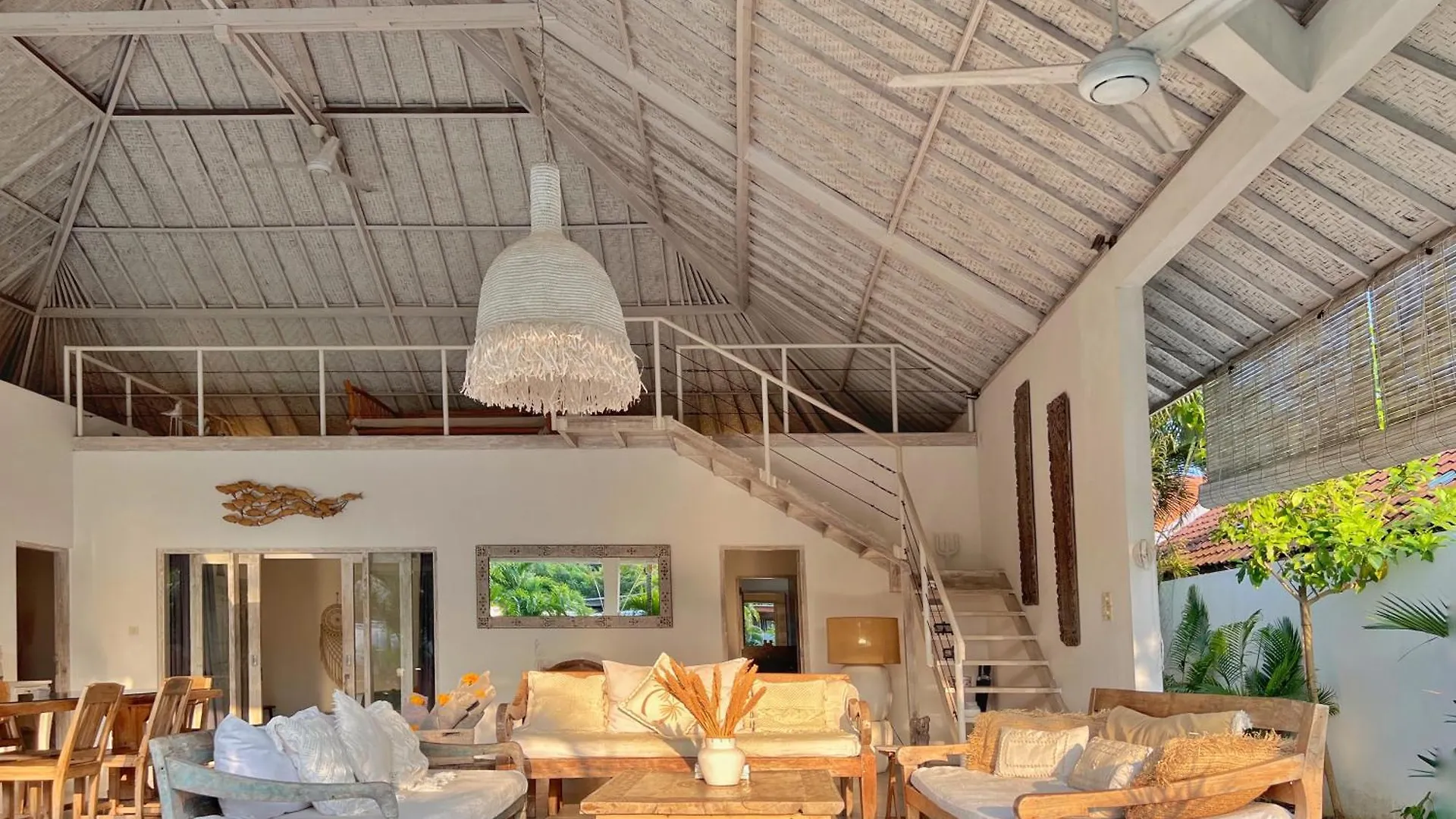 Villa Rocher - Modern 3 Bedroom Villa Batu Belig 3 Min Beach Seminyak   Seminyak (Bali)